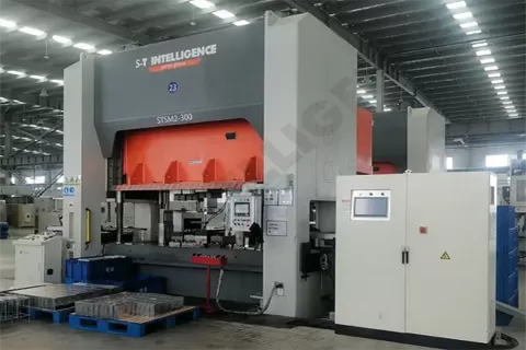 Servo Press vs. Hydraulic Press: Defining the Difference